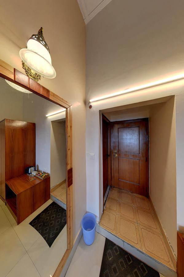 מוסורי Hotel Kahkashan מראה חיצוני תמונה